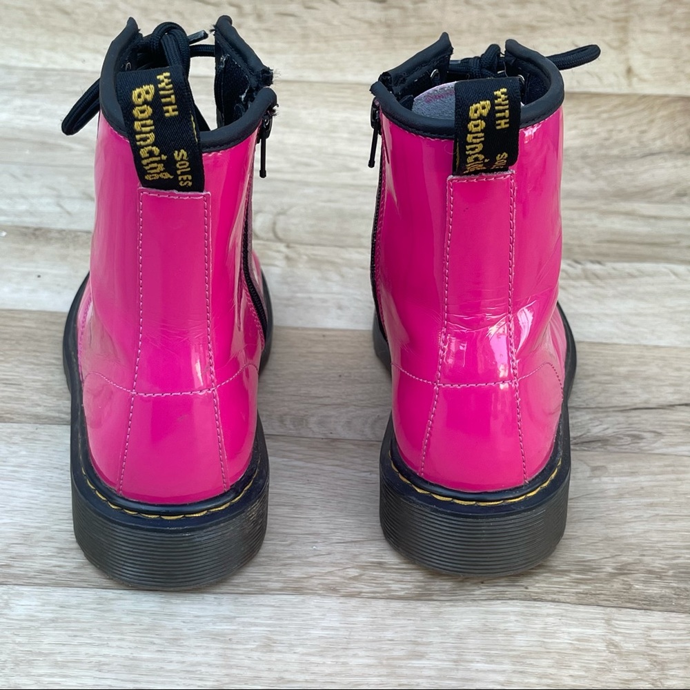 Dr.Martens Patent Pink 8 eye Lace up Boot 1460W - Picture 5 of 9